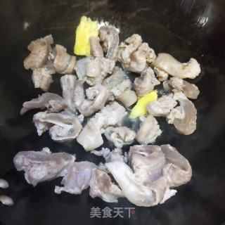 牛腩萝卜汤的做法步调：8
