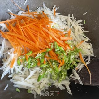 老干妈炒藕丝的做法步调：6