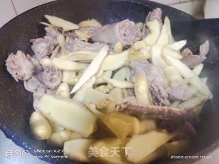 老姜焖鸭的做法步调：5
