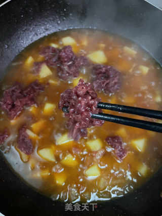 番茄土豆牛肉锅的做法步调：9