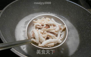 朱鱼炒韭菜的做法步调：7