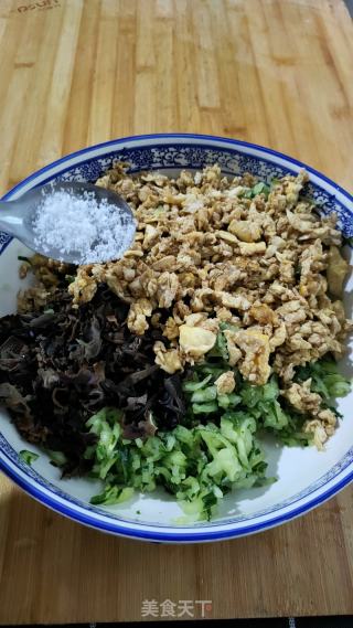 黄瓜火饺的做法步调：5