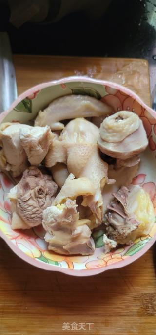 滋补鸡汤的做法步调：4