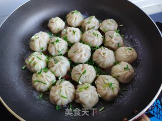 豇豆肉馅冰花煎包的做法步调：13