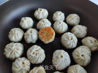 豇豆肉馅冰花煎包的做法步调：11
