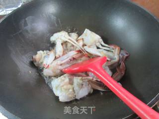 梭子蟹煮魔芋结的做法步调：6