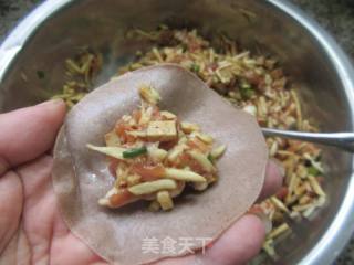 喷鼻干茭利剑肉馅荞麦饺子的做法步调：10