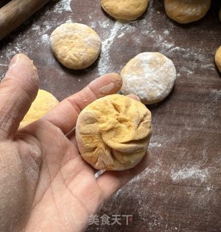 白糖柿子饼的做法步调：11