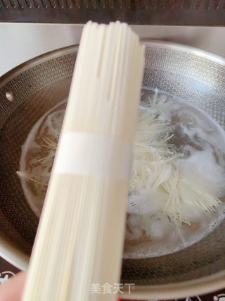 朱泡肉笋干里的做法步调：8