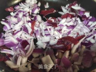 台湾卤肉饭的做法步调：3