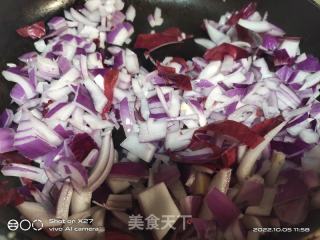 台湾卤肉饭的做法步调：2