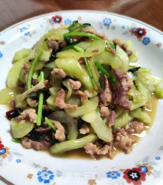 紫苏肉丝炒利剑瓜的做法步调：10