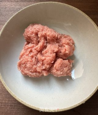 油炸肉丸子的做法步调：2