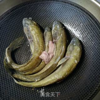浑炖光鱼的做法步调：9