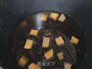 白豆芋头汤的做法步调：7
