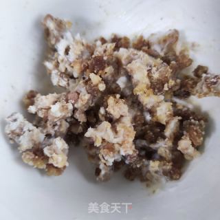 鸡蛋肉终炒豇豆的做法步调：2