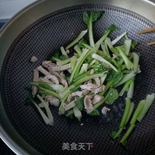 煮肉炒黑塌菜的做法步调：7