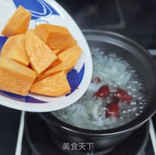 白薯银耳羹的做法步调：4