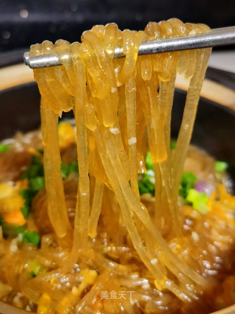 蒜蓉白薯粉条扇贝煲的做法
