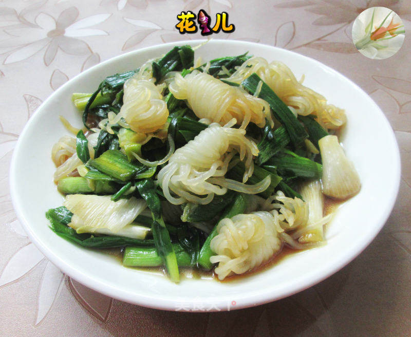 年夜蒜炒魔芋结的做法