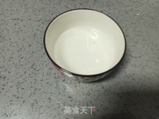 喷鼻葱炒馒头的做法步调：5