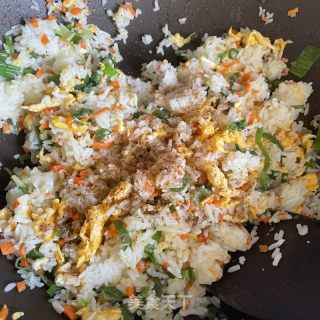 蛋炒饭的做法步调：9