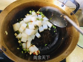 炒凉粉的做法步调：4