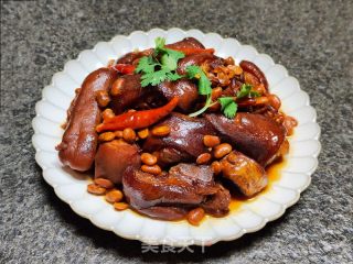 黄豆焖猪蹄的做法步调：21