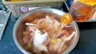 浑炖鸽子汤的做法步调：2