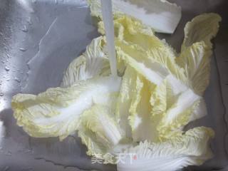 蛋饺娃娃菜煮魔芋结的做法步调：2