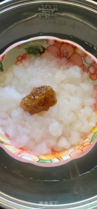 牛奶冰糖炖雪蛤的做法步调：3