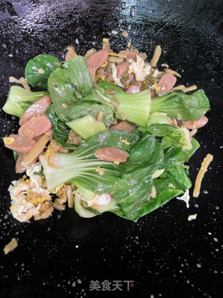 炒螺丝粉的做法步调：8