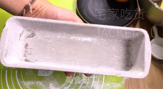 橙喷鼻磅蛋糕，清爽酸苦的果喷鼻，潮湿的蛋糕，让您一天布满能量。的做法步调：1