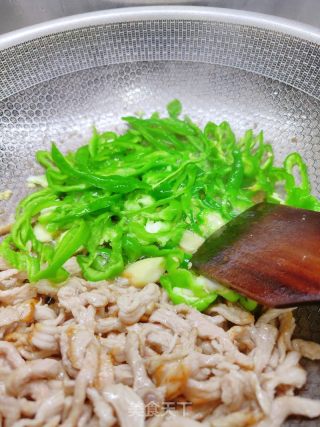 青椒肉丝的做法步调：7