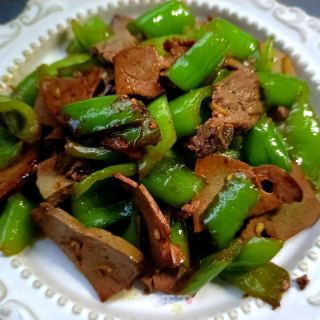 尖椒炒羊肝的做法步调：15