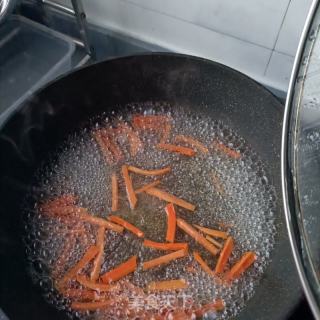 肉沫炒花椰菜的做法步调：2