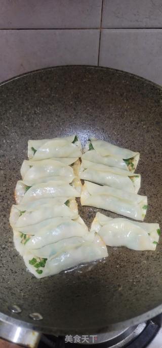 韭菜陈肉锅揭的做法步调：9