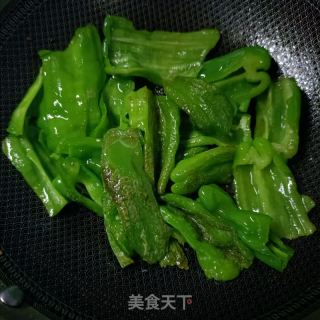 猪肉炒薄皮辣椒的做法步调：8