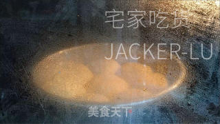 波兰种炼乳里包，易收缩推丝，进口坚实且奶喷鼻味实足。的做法步调：15