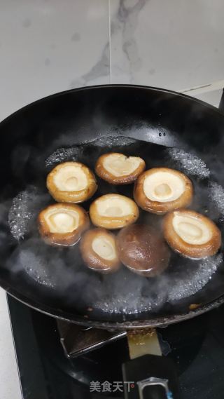 酿喷鼻菇的做法步调：4