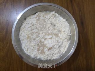 葡萄干收糕的做法步调：2