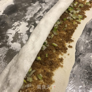 葱花烧饼的做法步调：11