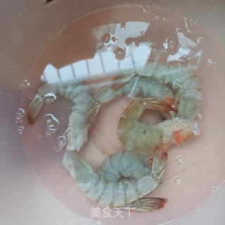 佛脚瓜炒年夜虾的做法步调：2
