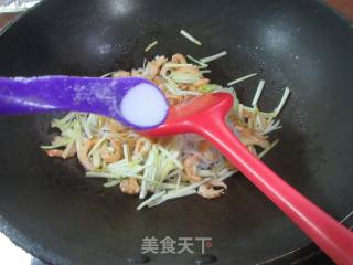 开洋韭黄炒魔芋丝的做法步调：5