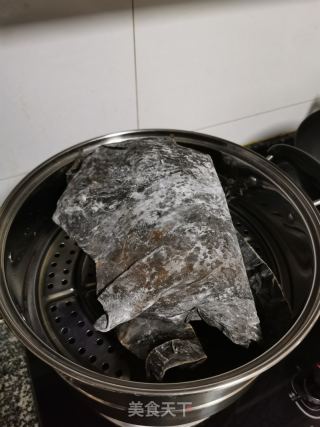 海带鸭子汤的做法步调：3