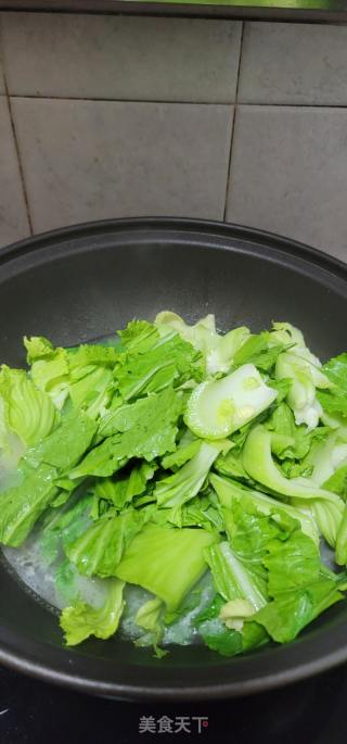 腊鸭腿芥菜汤的做法步调：10
