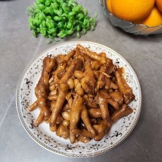 花死米烧鸡爪的做法步调：10