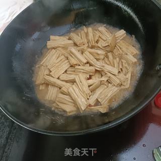 浑炒腐竹的做法步调：7