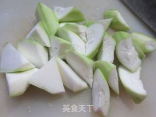 魔芋结夜着花肉骨汤的做法步调：3