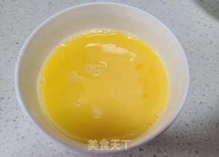 苦瓜洋葱炒鸡蛋的做法步调：3